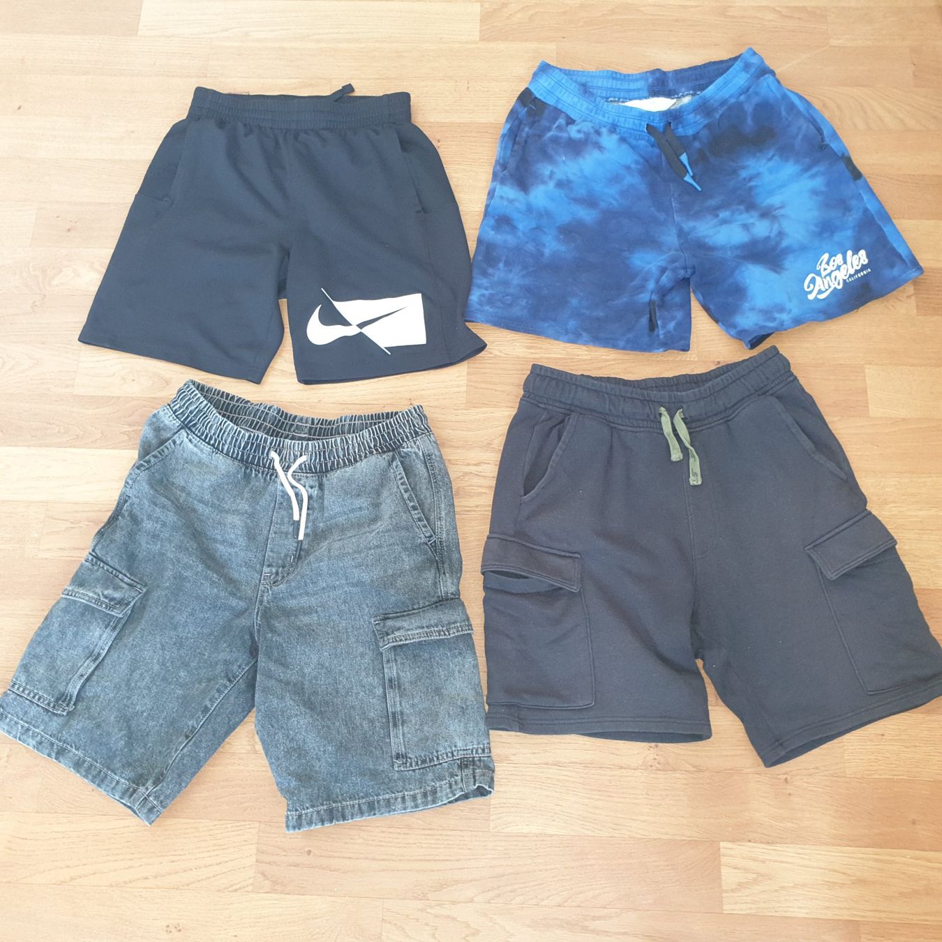 H&M Pantaloni: 4x Shorts Gr. 152 H&M + Nike – Usato da Rothenburg venduto da aki011 1