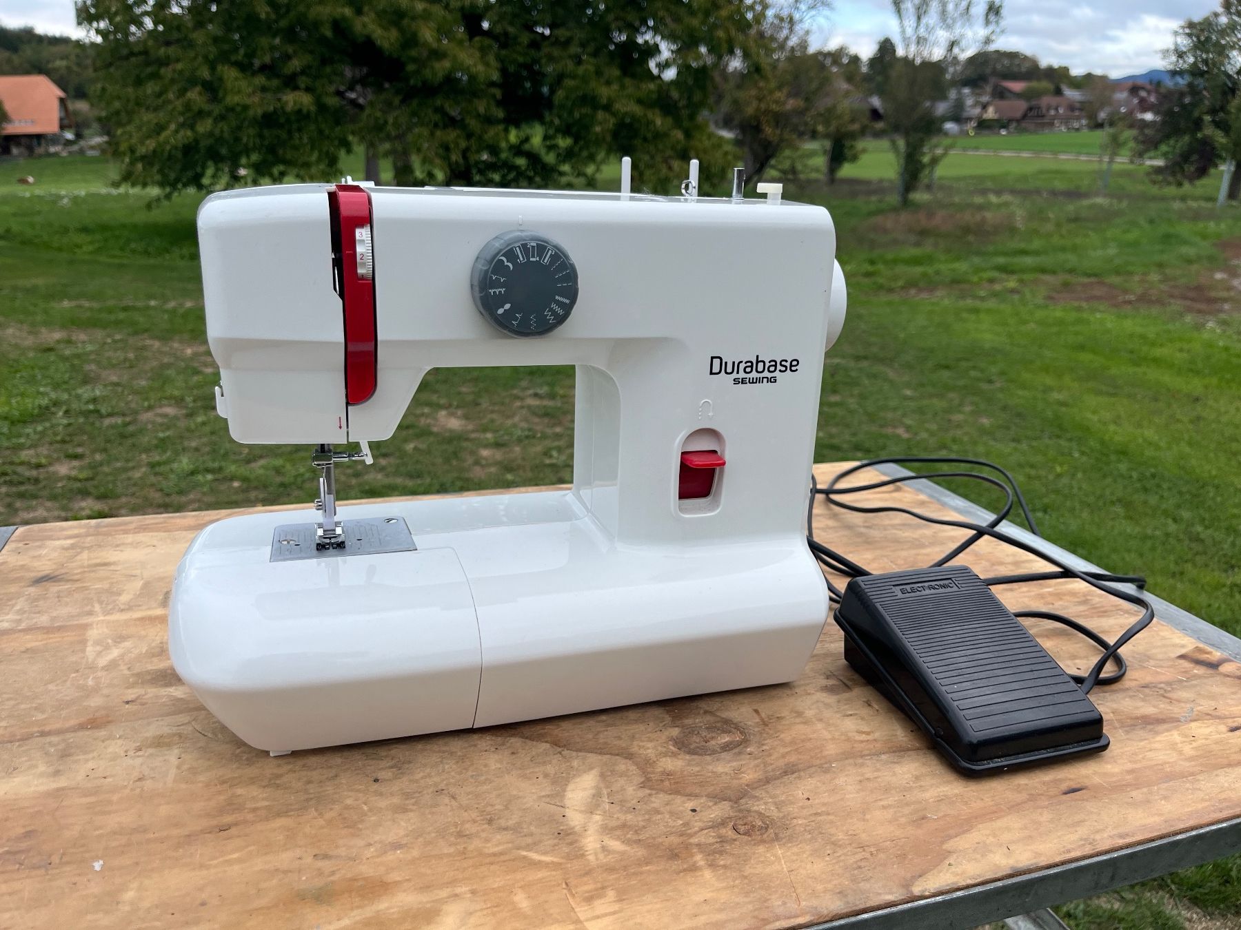 Durabase Nähmaschinen: Nähmaschine  Durabase  Sewing – Gebraucht aus Allmendingen b. BE von juair 3