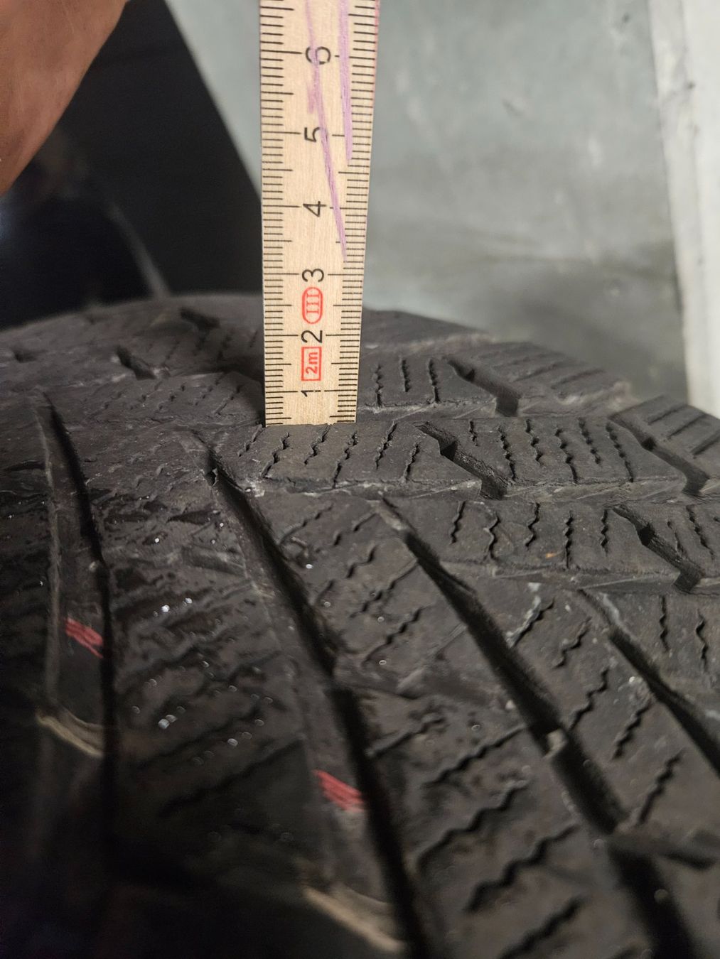 Kia Pneus & Roues: Original Kia 17 Zoll Kompletträder – D'occasion à Studen BE par homawybo 7