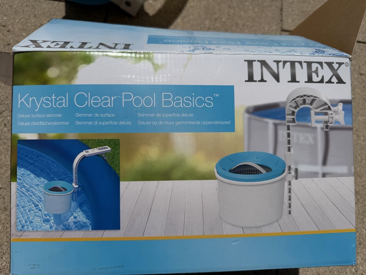 Intex Piscine: Krystal Clear Pool Basics Skimmer – Usato da Niederglatt ZH venduto da Formeltwo