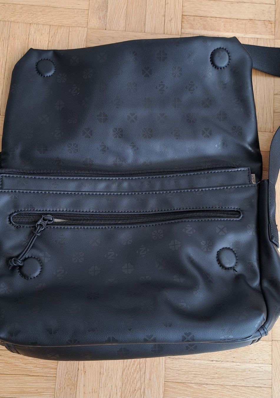 Zwei Sacs: ZWEI Umhängetasche – Neuf (Voir description) à Volketswil par Susan65 4