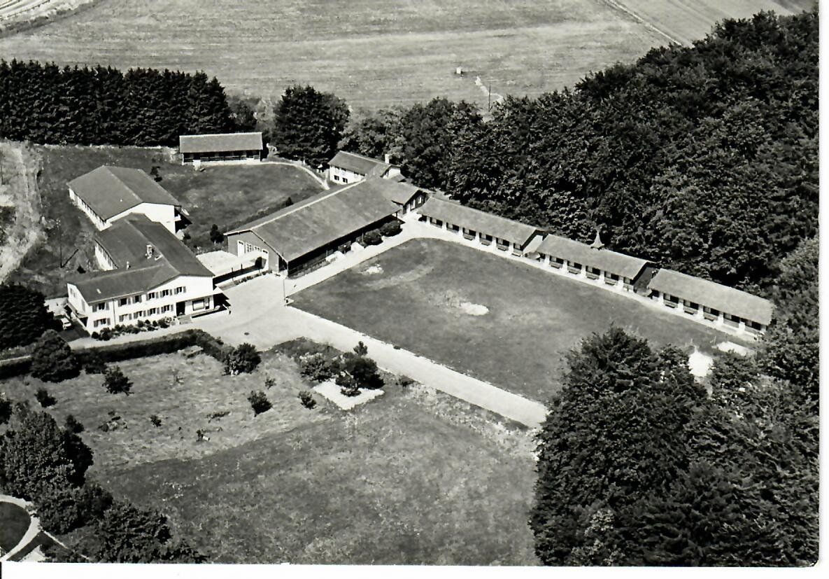 Cartes postales: Camp de Vennes Lausanne – D'occasion à Hochdorf par Ziegel-16
