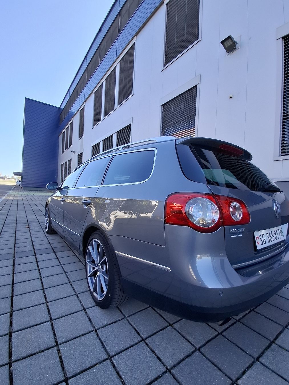 VW Autos: Passat 3.2FSI V6 4Motion – D'occasion à Bronschhofen par ibr_6kyn 7