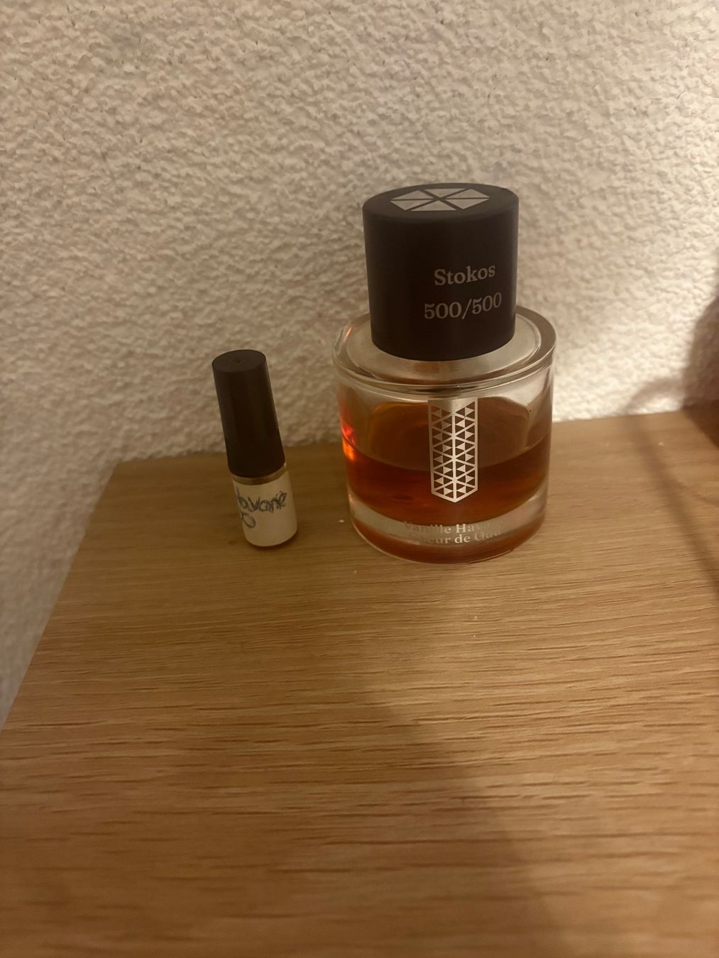 Profumi & Eau de Toilette: 2ml Vanille havane coeur de oud – Usato da Corcelles NE venduto da sam_8ff2