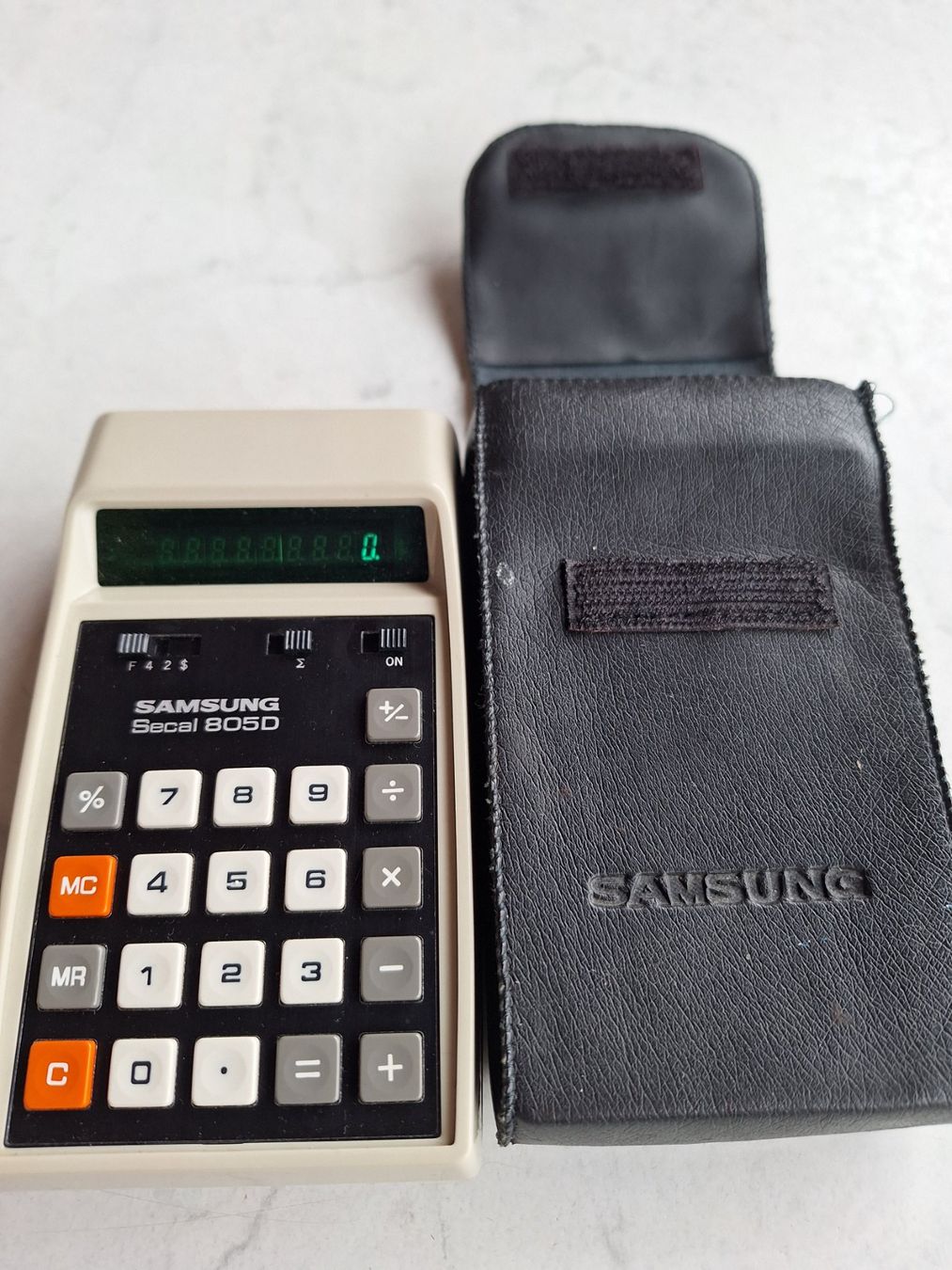 Calcolatrici tascabili: SAMSUNG SECAL 805 D - TISCHRECHNER – Usato da Huttwil venduto da Kunterbuntli