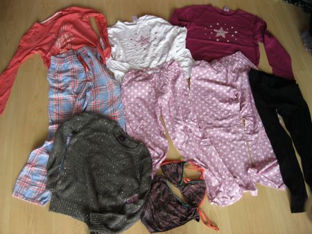 Mädchen-Kleiderpaket Gr. 140/146