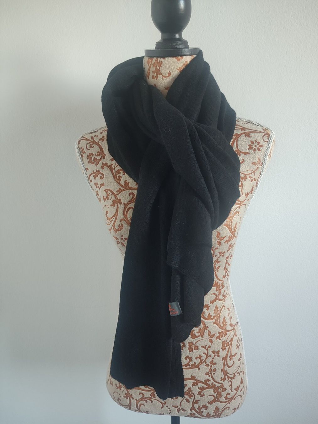 Foulard & Sciarpe: Sciarpa CACHEMIRE – Nuovo (secondo la descrizione) da Arzo venduto da Mima70