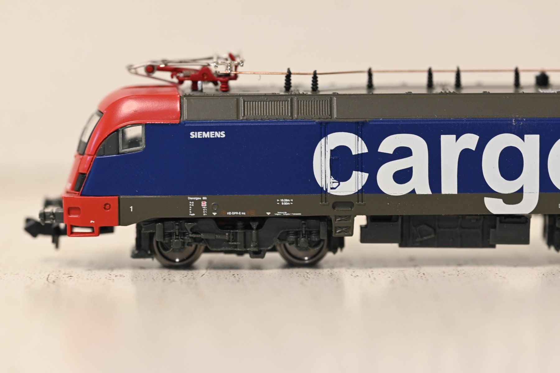 Hobbytrain Modelleisenbahnen: ES 64 Cargo Taurus Hobbytrain Spur N mit OVP – Gebraucht aus Laupen ZH von Zmoewe 1