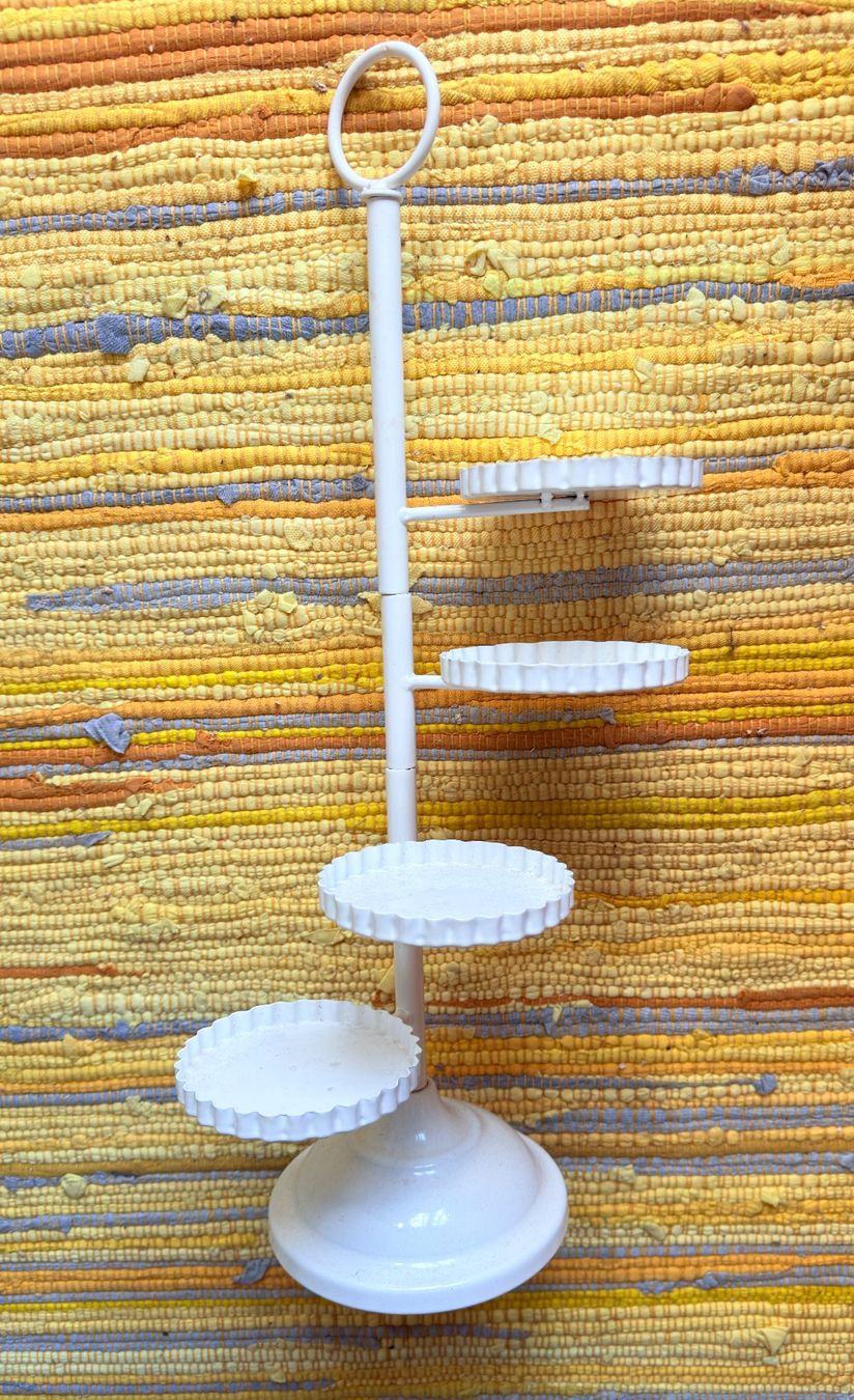 Supporti a parete: • Muffins / CupCake Halter • – Usato da Basel venduto da mendoza13 1