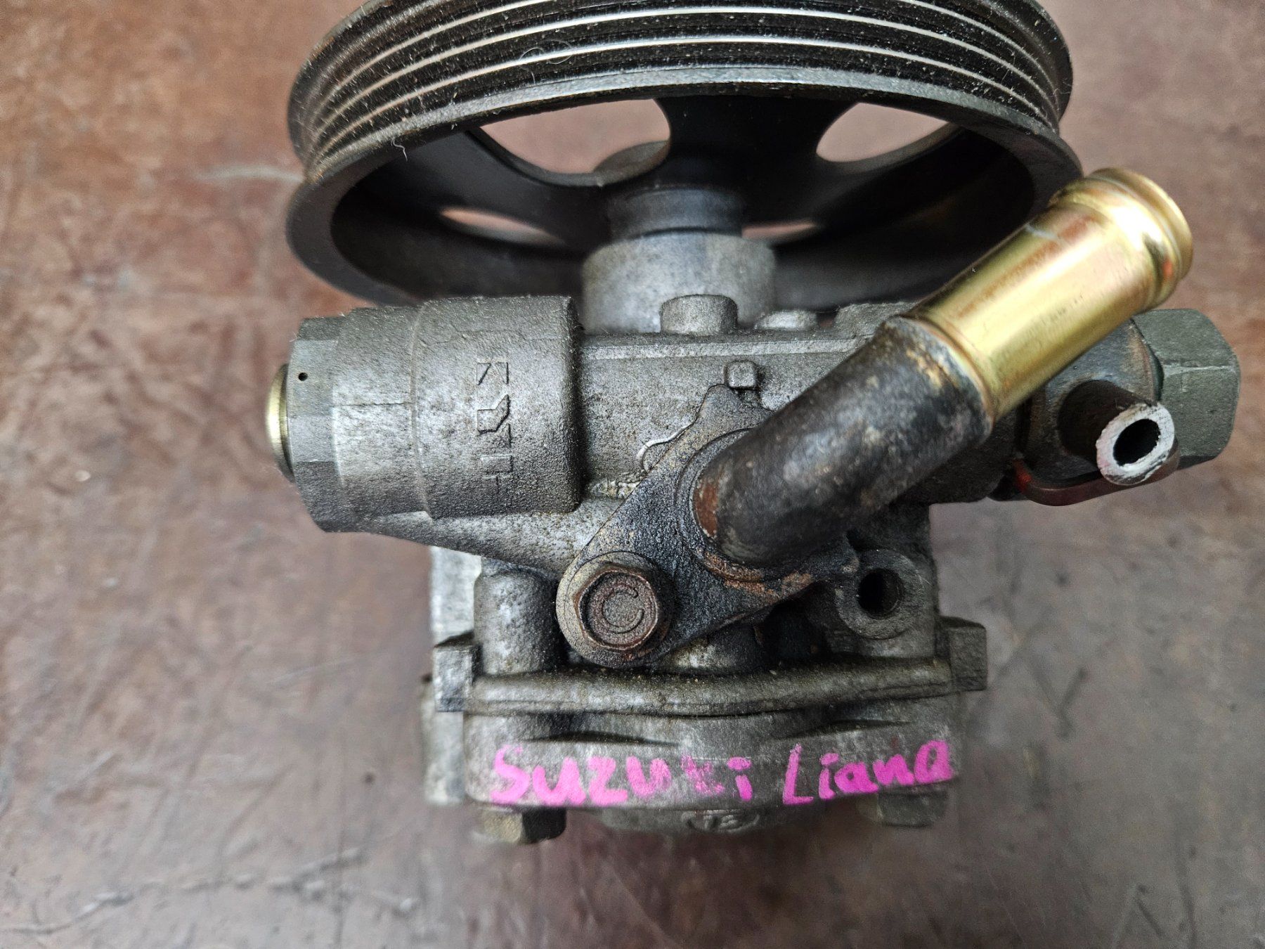 Suzuki Tutti pezzi di ricambio auto: Suzuki Servopumpe – Usato da Winterthur venduto da ThomasVtec