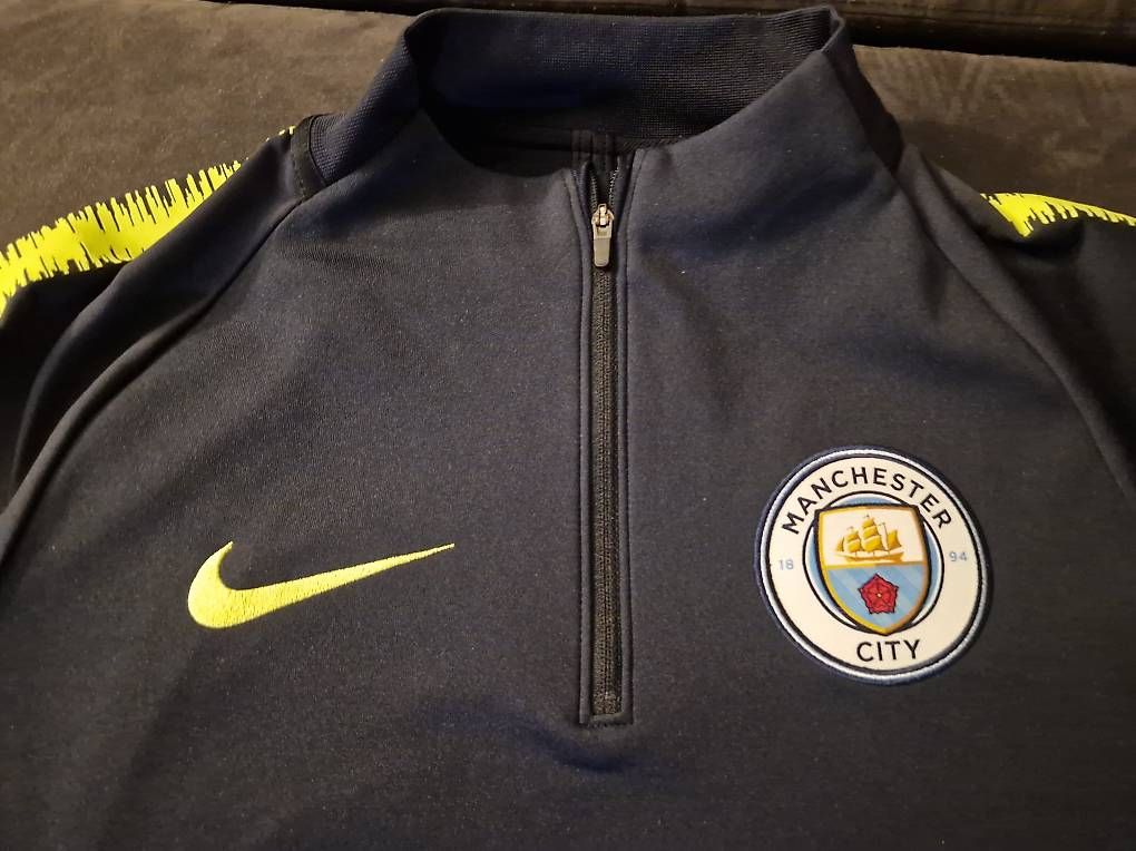 Nike Canottiere & Pantaloni: Manchester City - Sweatshirt – Usato da Villars-sur-Glâne venduto da Mark_988 2