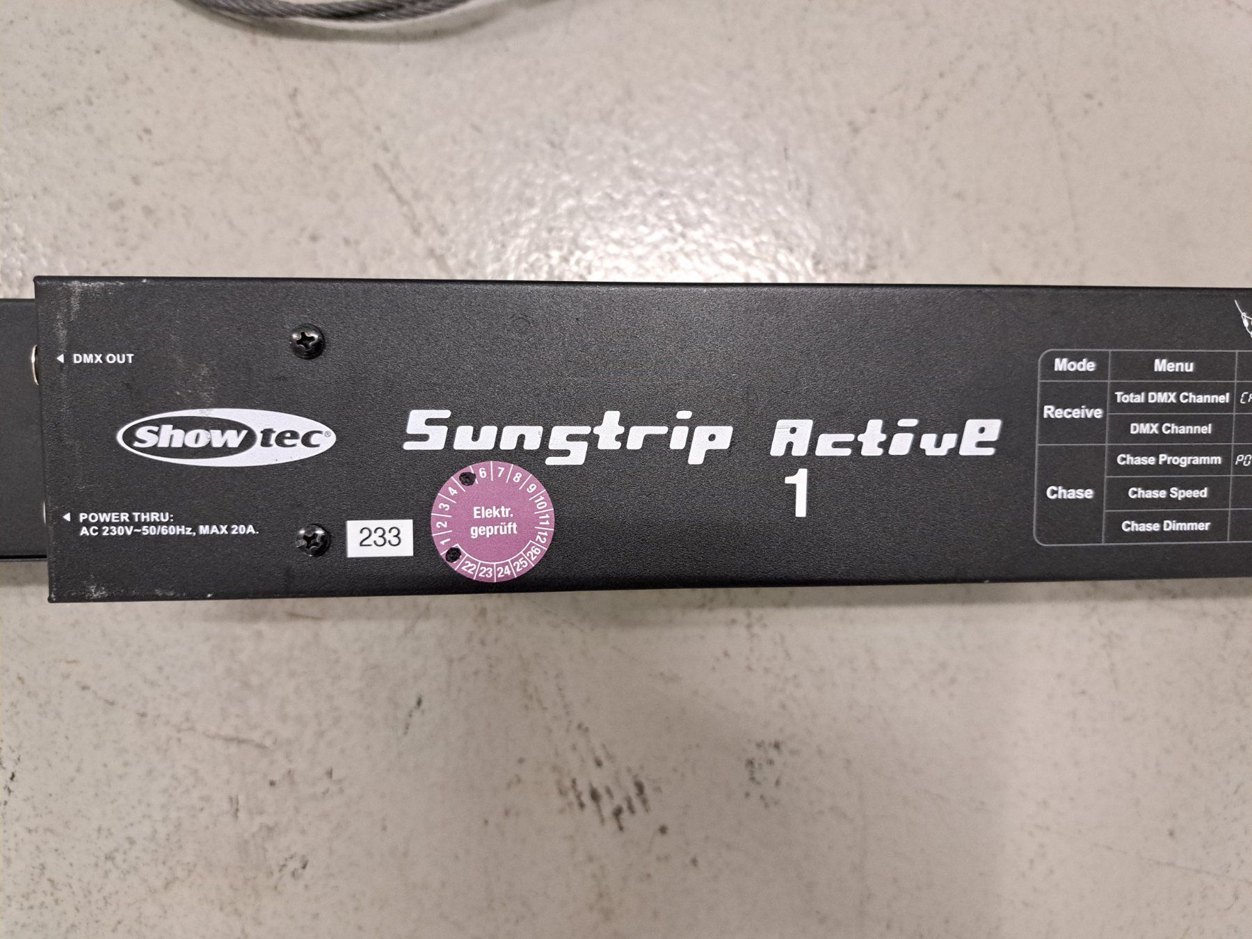 Showtec Lampen: Scheinwerfer Showtec Sunstrip Active, Set à 8 Stk., im Case – Gebraucht aus Embrach von lichttechnik 3