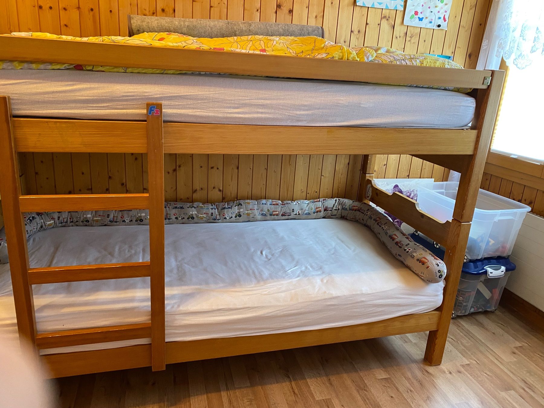 Letti: Hochbett – Usato da Unterseen venduto da Pantaleon