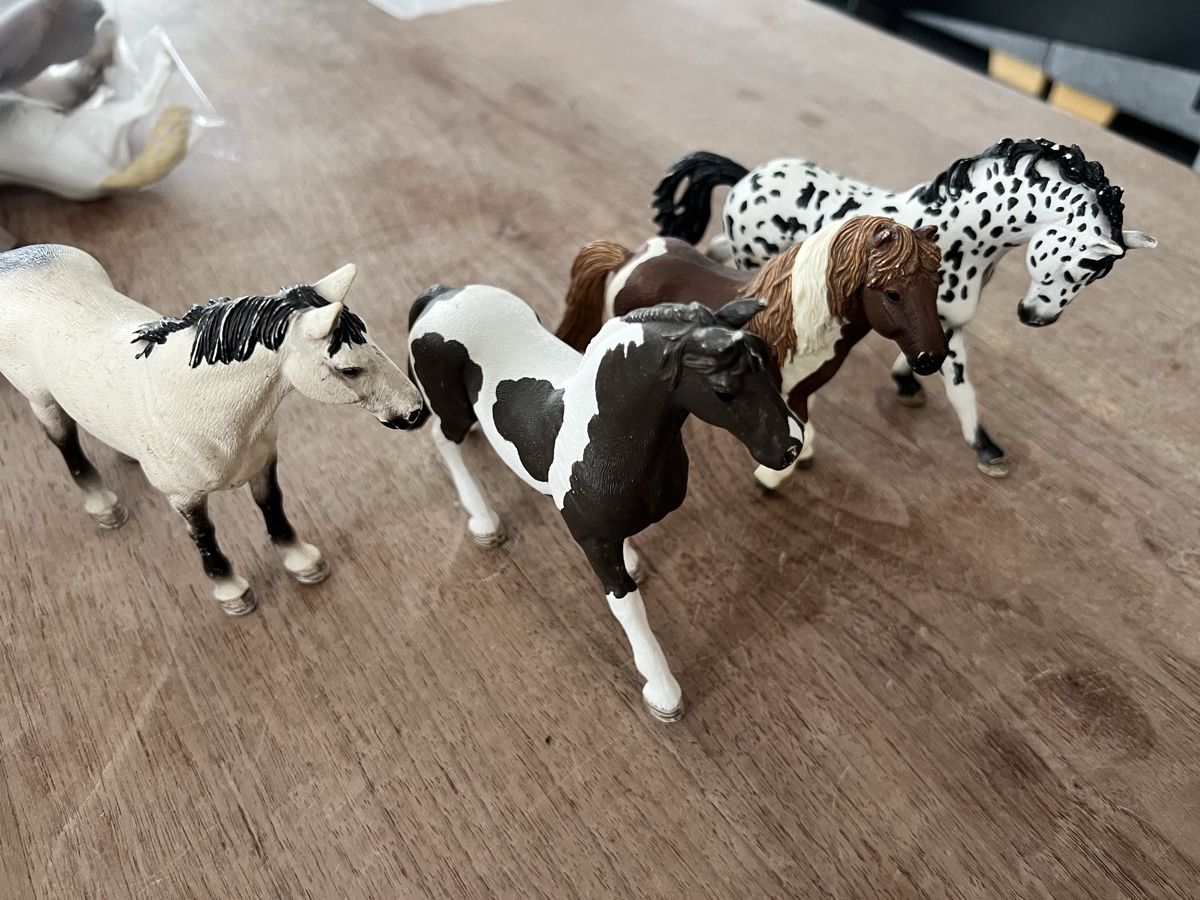 Schleich Giocattoli: mixpferdeherde von schleich – Usato da Beinwil am See venduto da -Sparky-