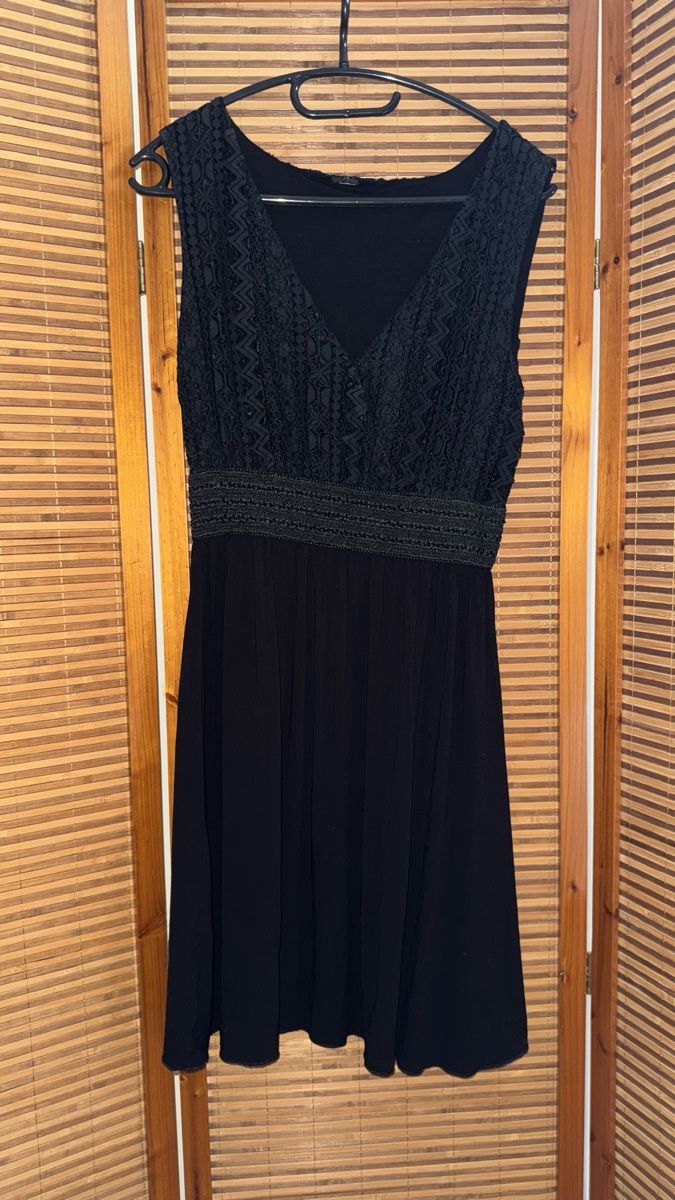 Zebra Vestiti: Sommerkleid Zebra, L, schwarz – Usato da Gümligen venduto da morticiaaddams 1