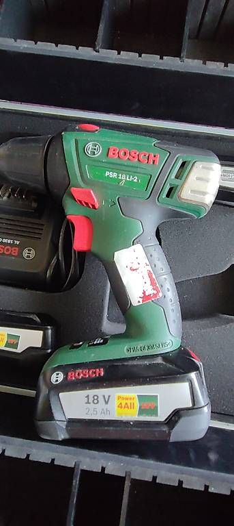 Trapani: Visseuse-perceuse Bosch PSR 18 LI-2 – Usato da Genf venduto da AdiOs2 3