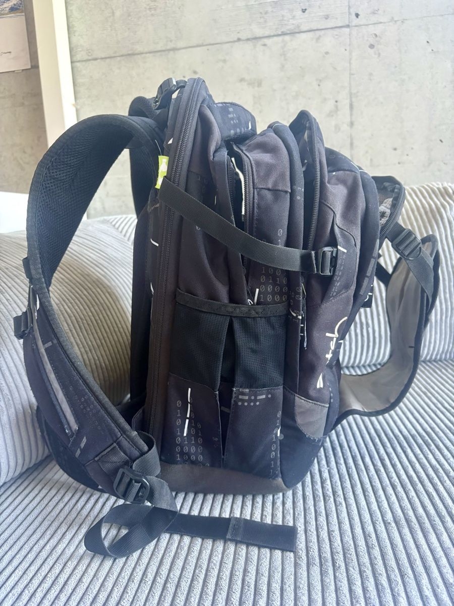 Satch Zaini: Satch Rucksack mit Reflektorenmuster – Usato da Riedikon venduto da venus2424 2