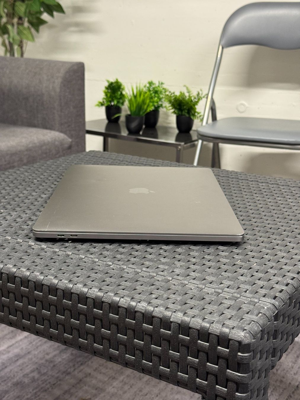 Apple Notebook: MacBook Pro 16inch, Intel i9, 64GB RAM, 1TB SSD – Usato da Zürich venduto da TechResellers 2