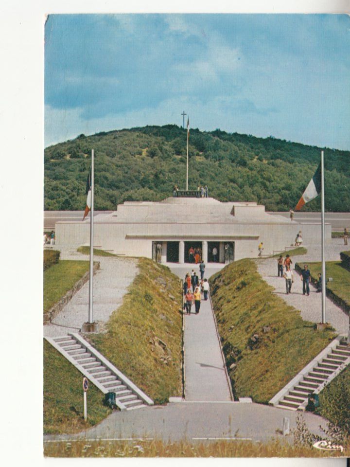 Cartoline postali: Hartmannswillerkopf ca.1970 – Usato da Bürglen TG venduto da StampGraf