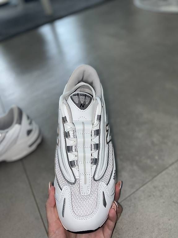 New Balance Scarpe da uomo: NEW BALANCE 1000 BLANCHES – Usato da Constantine venduto da san_nmr2 4
