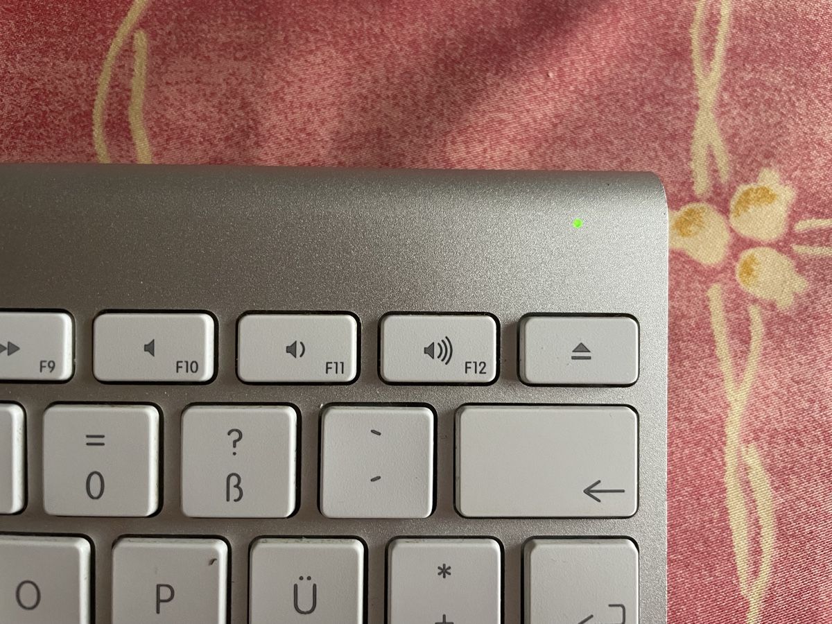 Apple Tastiere: Apple Magic Keyboard - clavier Apple sans fil – Usato da Commugny venduto da arm_7m7m 1