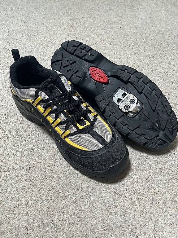 Chaussures hommes: Mountainbike Schuhe – D'occasion à Küsnacht ZH par grootes