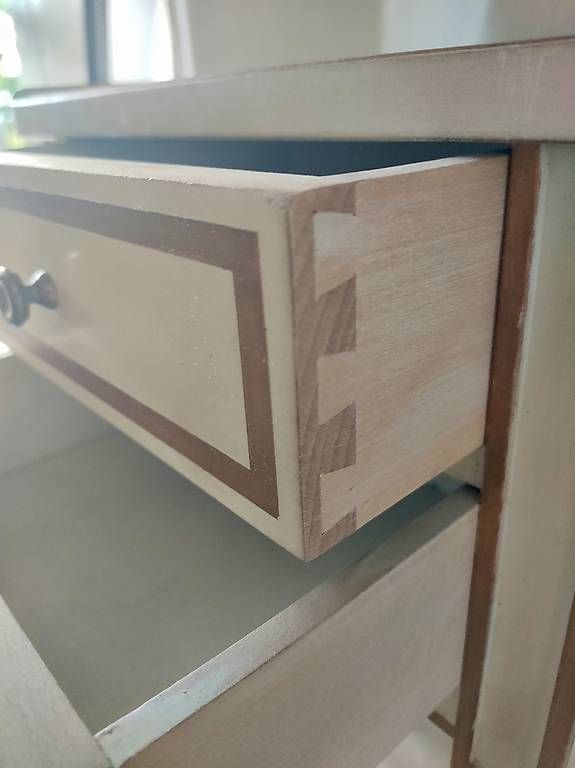 Tables de nuit: Commode - table de chevet – D'occasion à Biel/Bienne par Mysa51 3