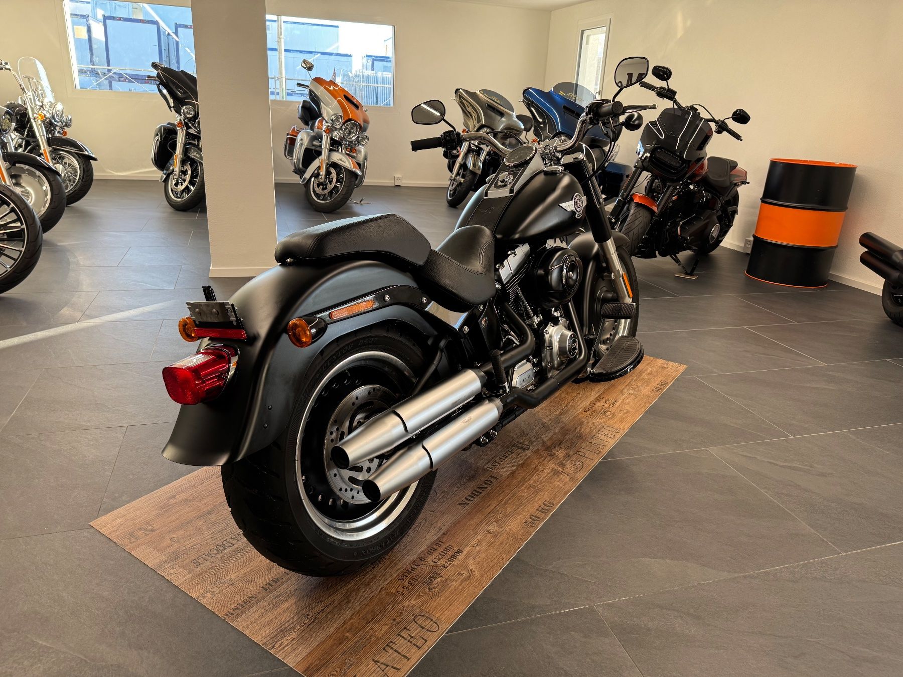 Harley-Davidson Cruisers: Harley Davidson Fat Boy 103 Softail LEASING POSSIBLE – D'occasion à Echallens par HD90 7