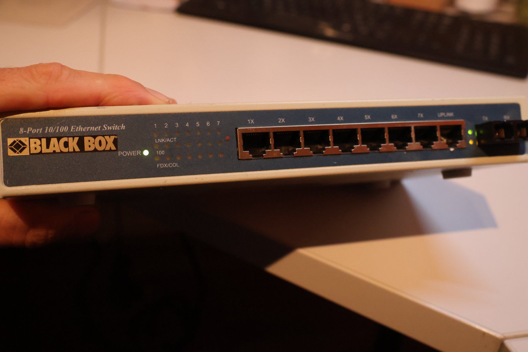 Hub & Switch: Black Box 8-Port Ethernet Switch 10/100 – Usato da Effretikon venduto da Freedom2025 1