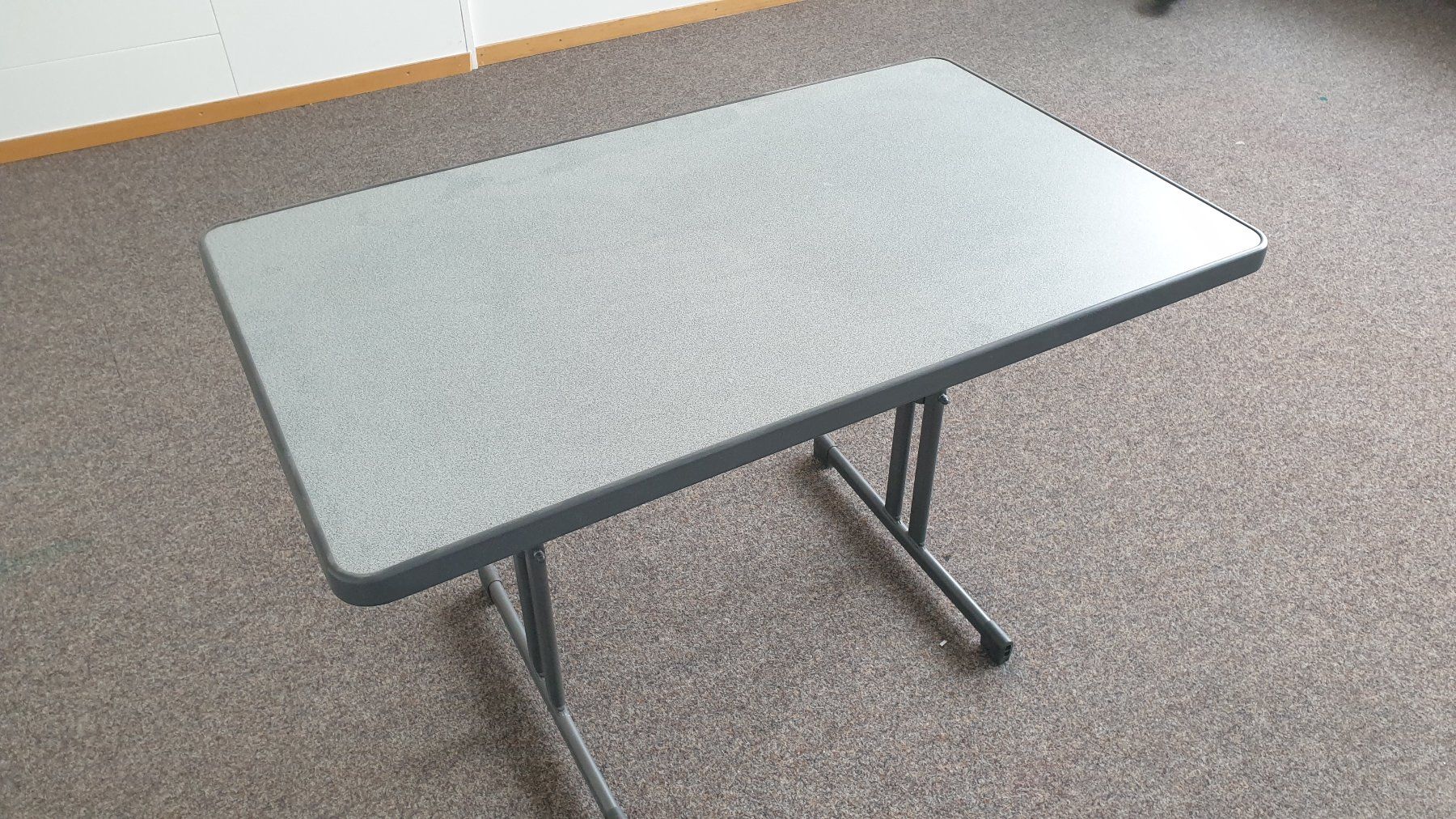 Tables: Gartenklapptisch – D'occasion à Stäfa par Supertramp73 3