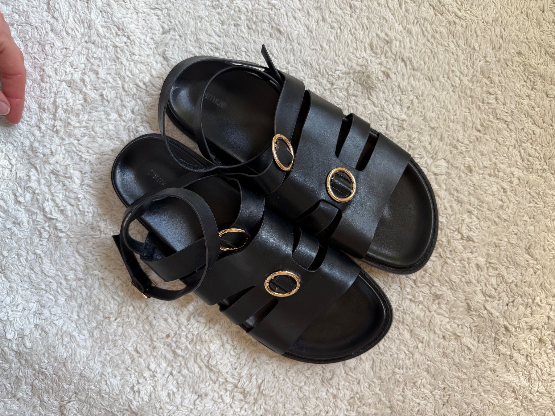 Scarpe da donna: black sandals – Usato da Zürich venduto da tre_t57m 1