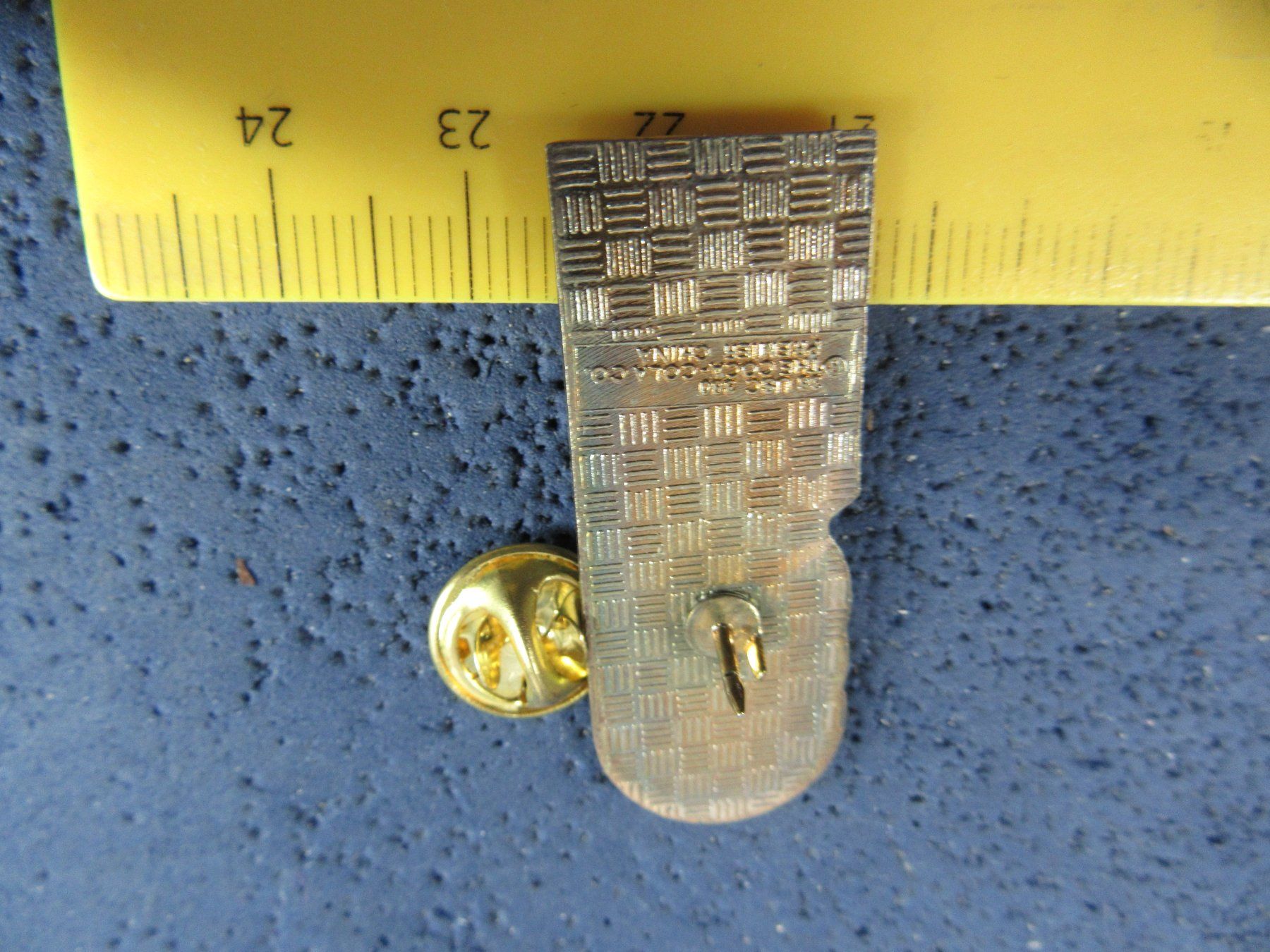 Coca-Cola Placchette & Badge: COCA-COLA OLYMPIA EISBÄR PIN – Usato da Ettingen venduto da Hausi4711 1