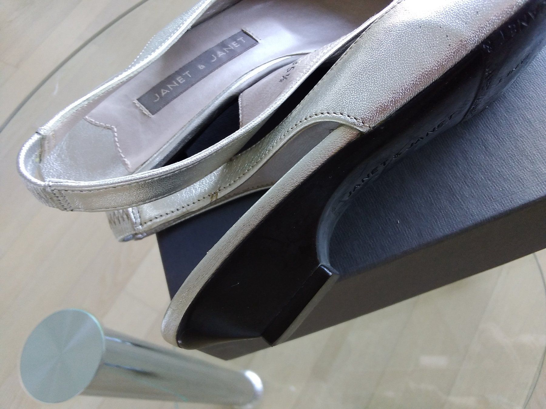 Damenschuhe: Jetzt im Sale! JANET&JANET Sandale Leder Silber Size 35,5 – Gebraucht aus Buchrain von QueenyHE51 1