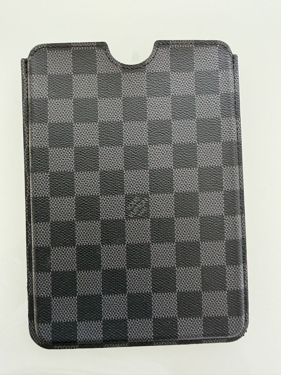 Louis Vuitton Borse: Louis Vuitton Damier Graphite Housse iPad Mini – Nuovo (secondo la descrizione) da Oetwil a.d. Limmat venduto da Koha64 1