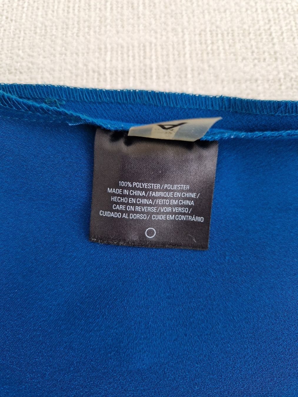 Vestiti: ELIE TAHARI Kleid Blau Gr.M – Nuovo (secondo la descrizione) da Horgen venduto da akkohappyshopping 6