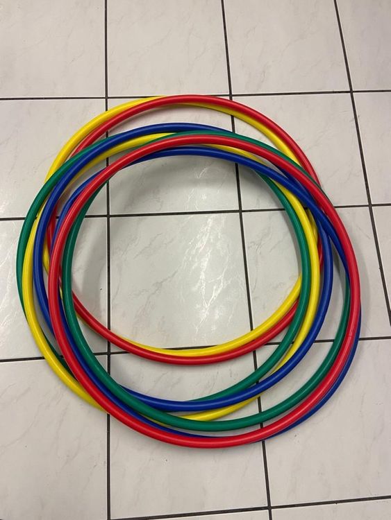 8 Stück Hulahop Reifen / Ring für Kinder 65cm (Gebraucht) in ...