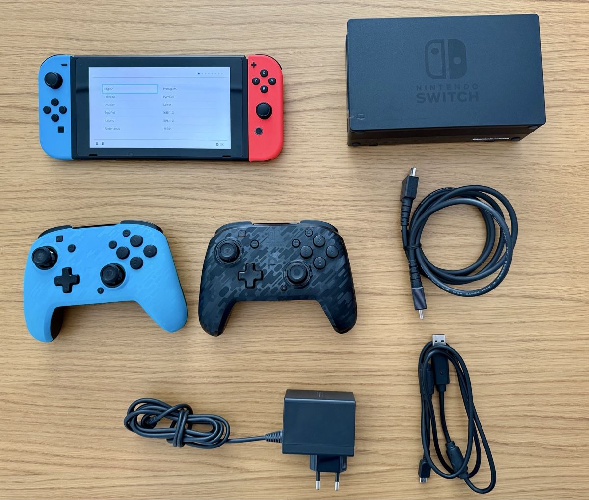 Nintendo Console: Nintendo Switch - inkl 2 Controller - Version 2021 - Top – Usato da Weisslingen venduto da quarktasche