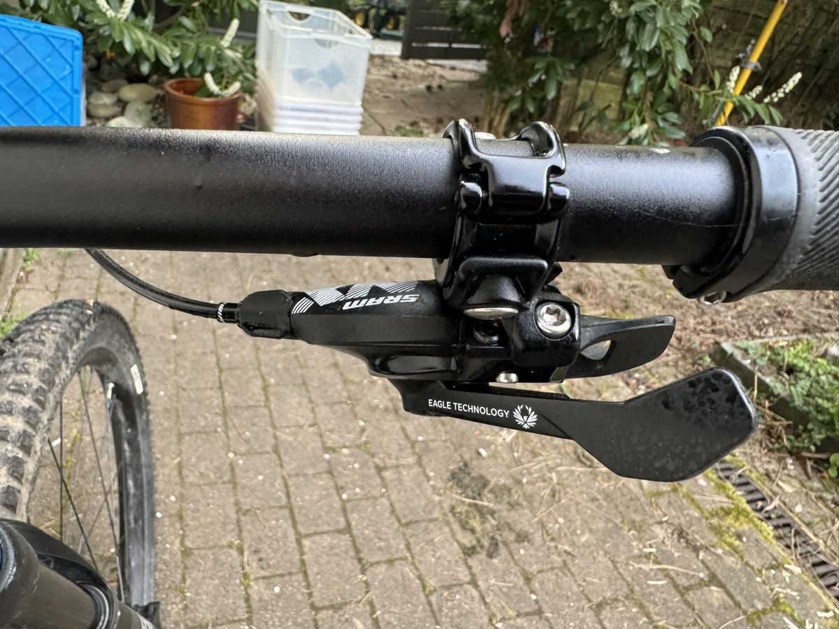 Specialized Velos: E Mountainbike Specialized Levo Carbon Compact – Gebraucht aus Brugg AG von  5