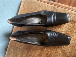 Sergio Rossi schwarze klassische Pumps 39