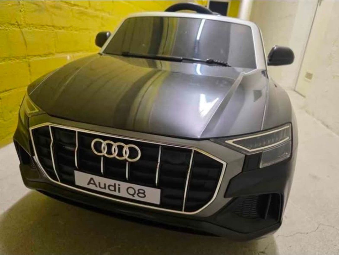 Veicoli per bambini: Audi Q8 électrique – Usato da Biel/Bienne venduto da ang_t57h 1