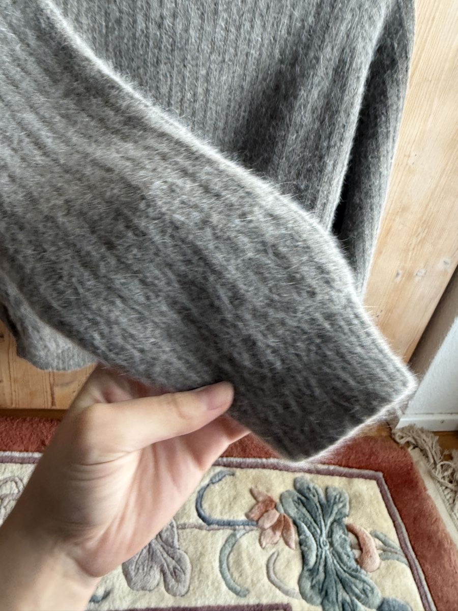 Pullover & Sweatshirts: Wool Sweater size S – Gebraucht aus Zürich von Eb_ 2