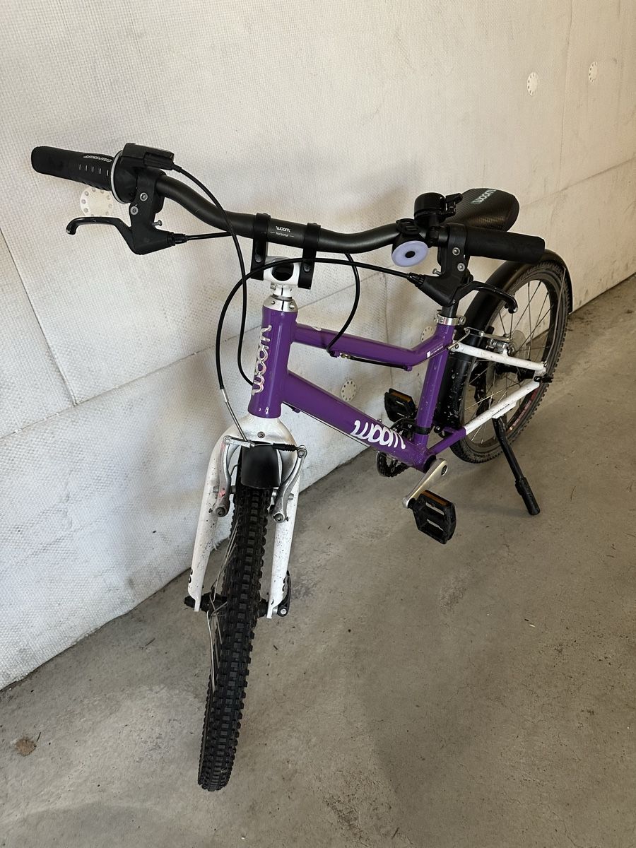 Woom Biciclette: Woom 4 Lila Kinderfahrrad – Usato da Hedingen venduto da cytogen 1