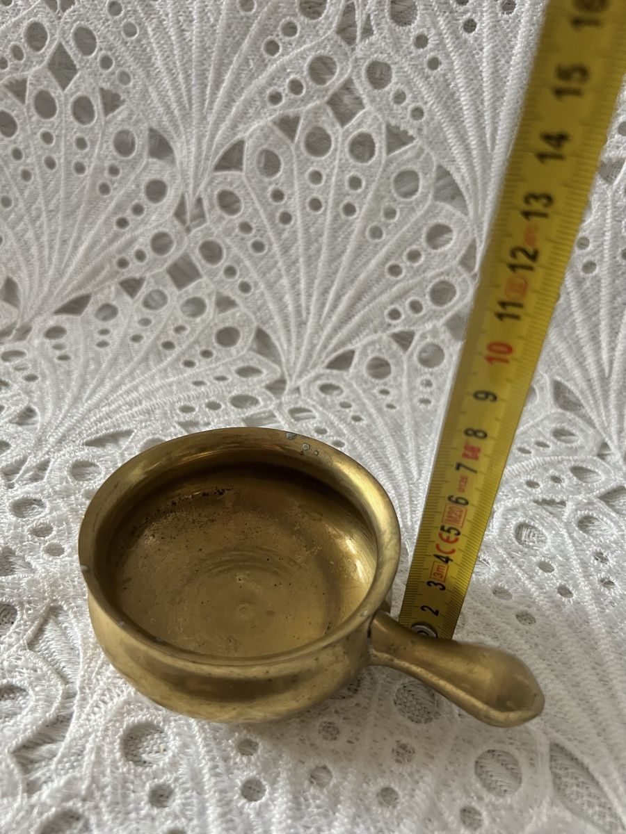 Portacenere: Vintage Messing Aschenbecher Mit Griff – Usato da Frenkendorf venduto da Only1 6