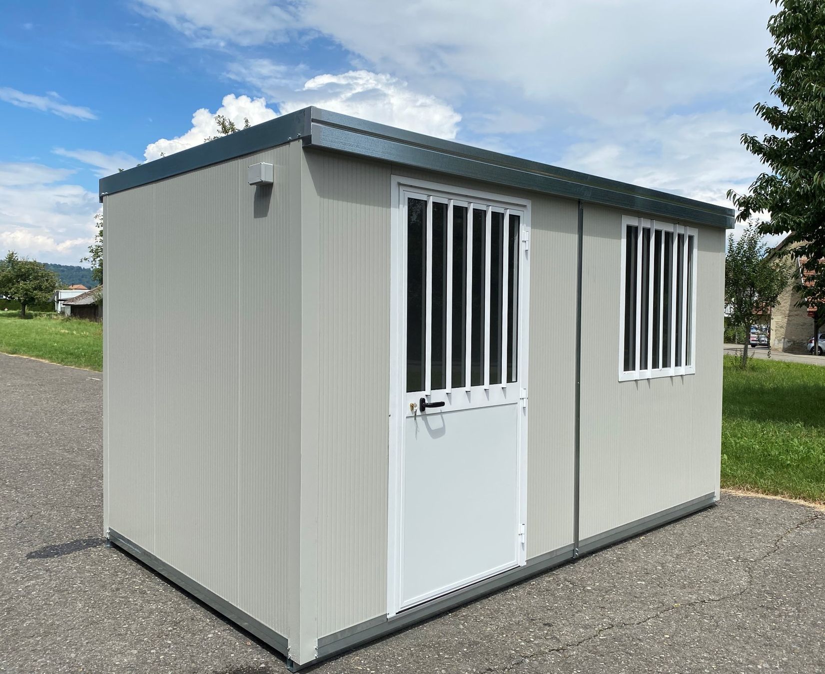 Contenitori edile: Container als Hobbyraum, Kantine – Nuovo e nell'imballaggio originale da Hendschiken venduto da rsigg_ag