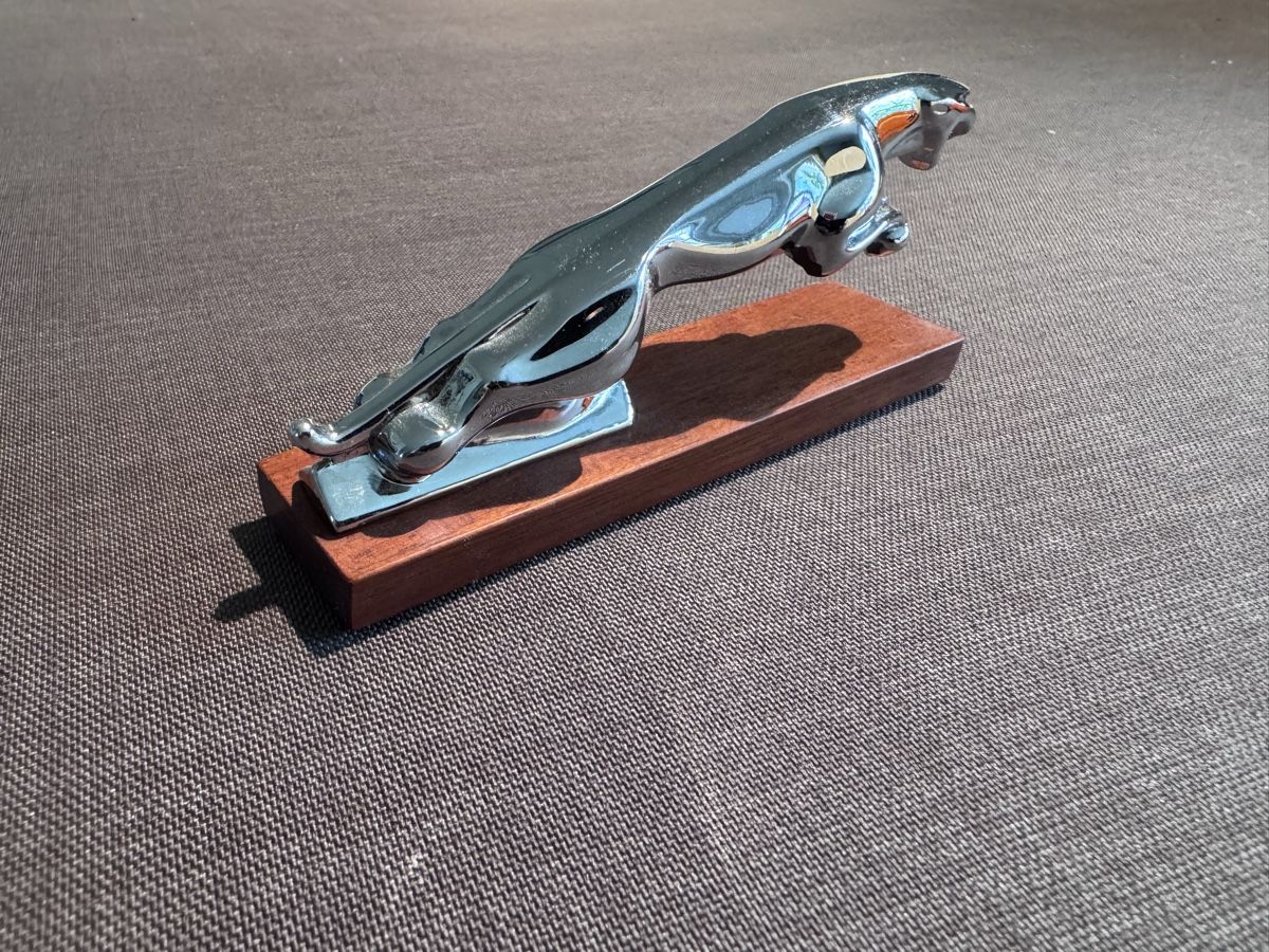 Jaguar Tutti pezzi di ricambio auto: Jaguar Kühler - Figur – Usato da Oberrüti venduto da HotRod1932 3