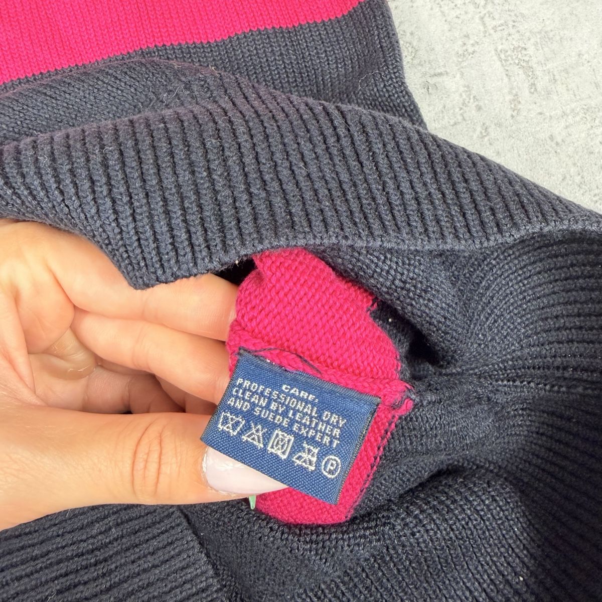 Ralph Lauren Maglioni & Felpe: Pull Ralph Lauren Sport rayé rose et noir - Taille M – Nuovo (secondo la descrizione) da Neuchâtel venduto da aliceguins 4