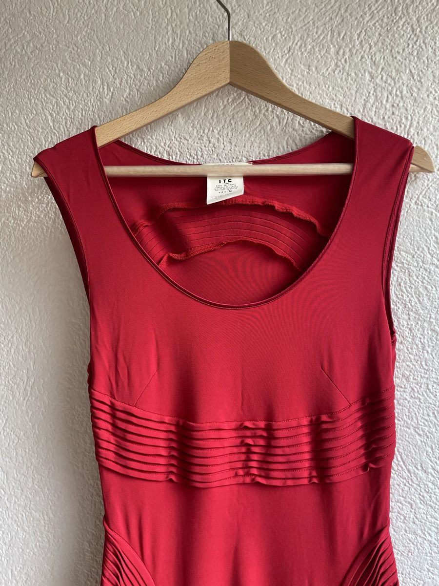 Gianfranco Ferre Vestiti: Robe rouge Ferre - État impeccable! – Nuovo (secondo la descrizione) da Martigny venduto da Lea_lucci 1
