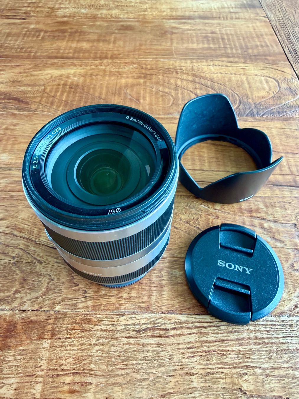 Sony Obiettivi: Sony E 18-200mm OSS Objektiv APS-C E-Mount – Usato da Zürich venduto da MJM12