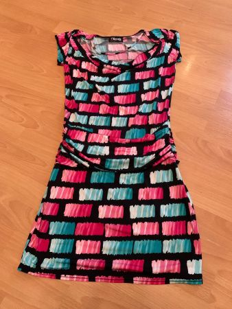 Magnifique robe d’été stretch Yendi taille 36-38