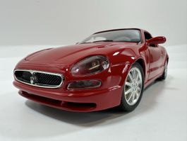 Maserati 3200GT 1:18, rot, BBURAGO 